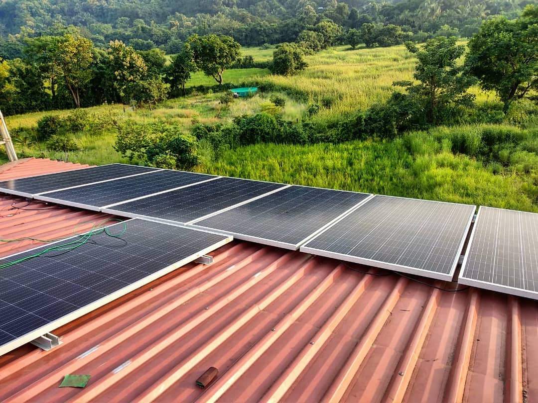 solar panels on roof, dapoli